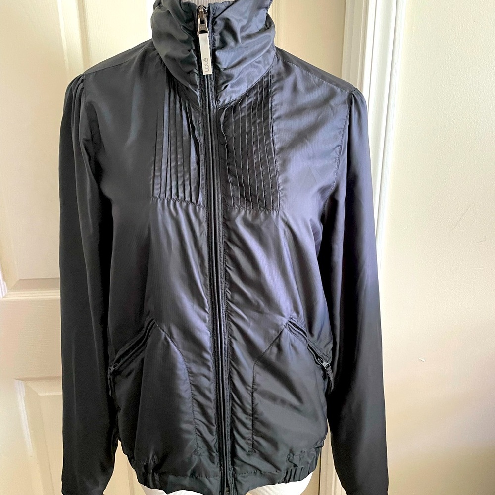 Very cute Lole lightweight jacket